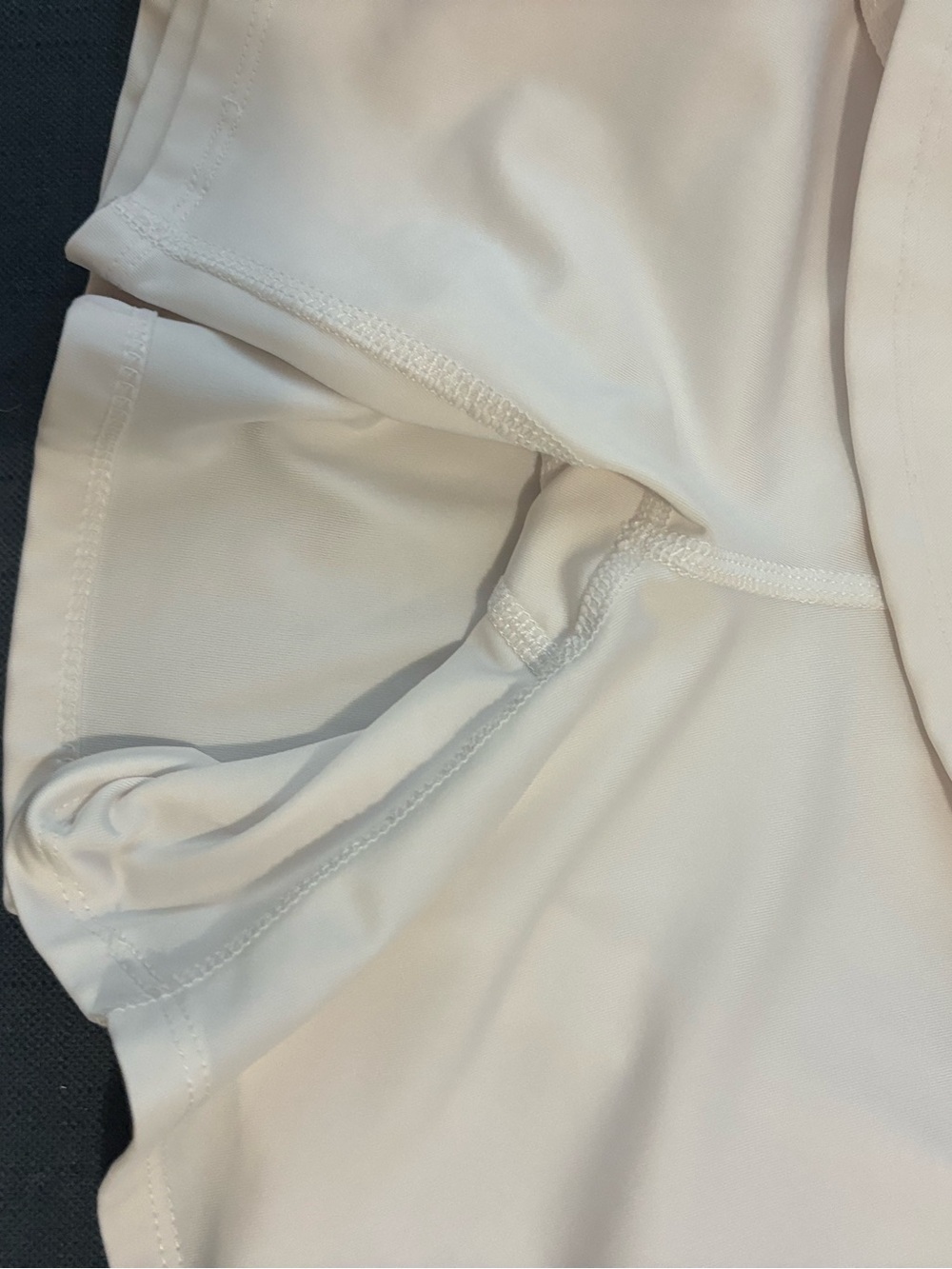 Tommy Bahama White Athletic Skort with Flounce Hem Medium - Picture 3 of 3
